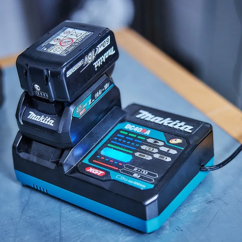 Adaptateur 18V - MAKITA 191C10-7 - pour chargeur 40V