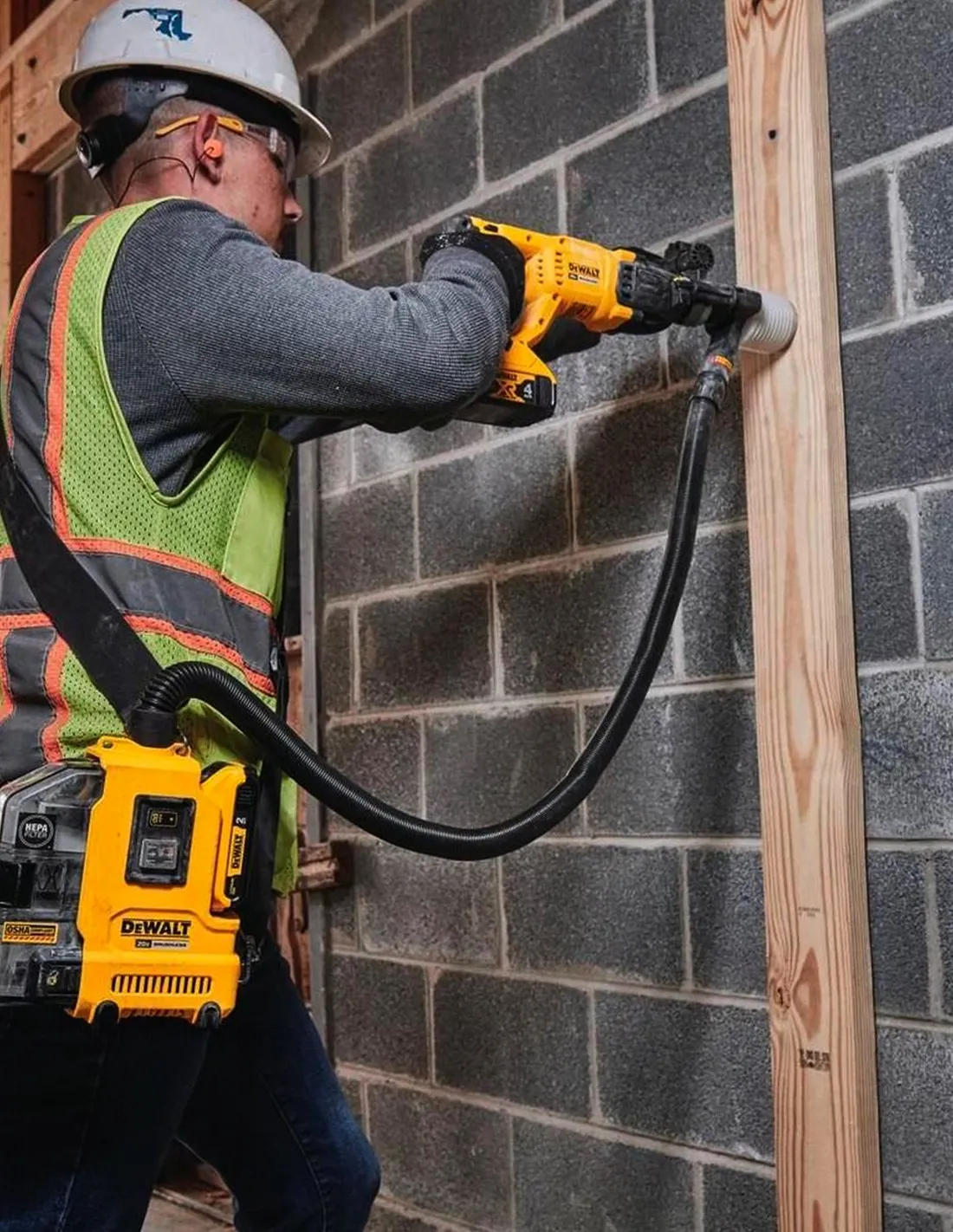 Aspirateur DeWALT DWH161D2T-7 (2 x 2,0 Ah + DCB107 + TSTAK II)