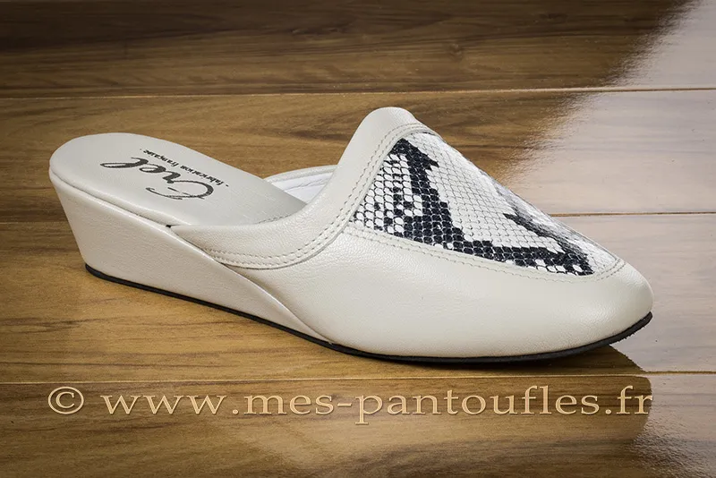Mules à talon cuir perle-python